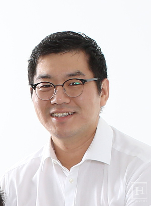 벽이 스크린이 되는 순간, 공간 경험을 다시 설계하다 - 페인트팜 김학... - 뉴스 썸네일 이미지