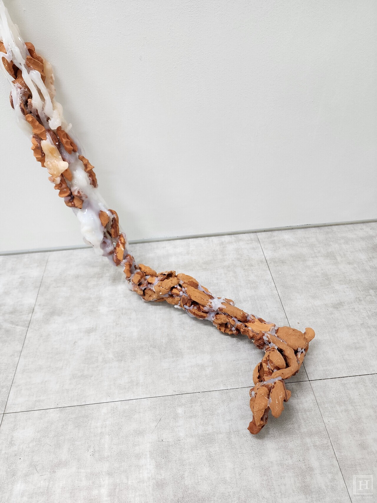 Paideia 藝術家的〈Mommy Long Legs〉 / Jeon Eun-ji 記者